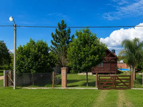 VENTA DE CABAÑA CON PILETA EN PUERTO GABOTO