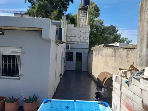 Casa 4 ambientes con 1 baño