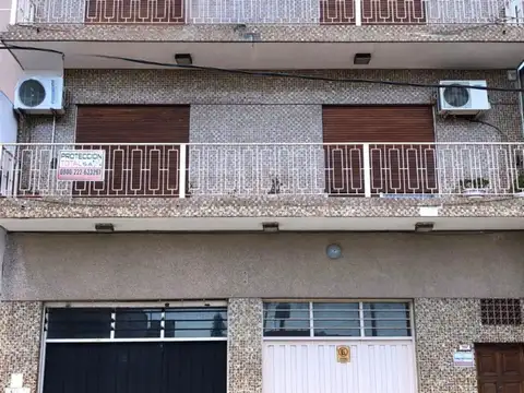 VENTA EXCELENTE DEPARTAMENTO DE 4 AMB. EN QUILMES