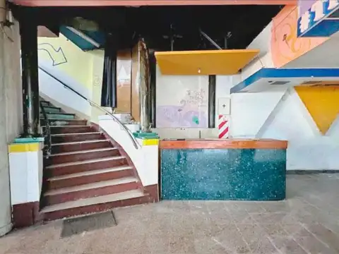 Bolivar e/ Entre Ríos y Buenos Aires