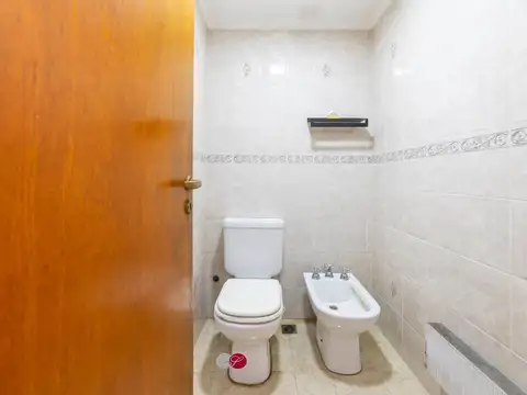 Casa 4 ambientes Ingenieros 1980