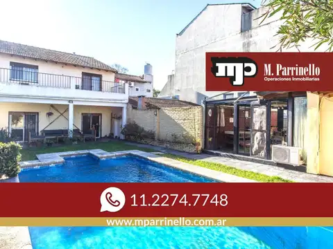Amplio y hermosa casa de 5 ambientes con quincho y pileta