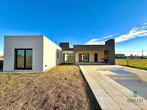 Casa en Venta en Fincas Joven, USD 214.000