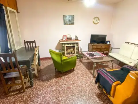 Depto Tipo Casa en Venta 48 años
