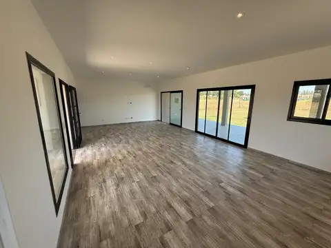 Casa en Venta en Monet Barrio Privado, USD 210.000
