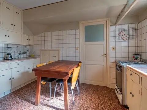 Casa 4 ambientes con 3 baños