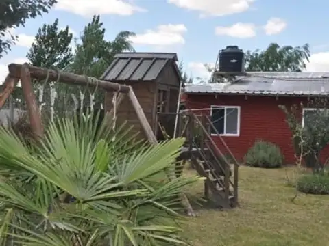 VENTA. QUINTA 3 AMBIENTES. DOMSELAAR.