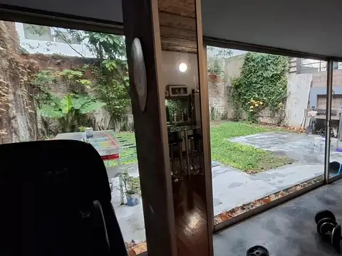 Casa 3 ambientes con 2 baños