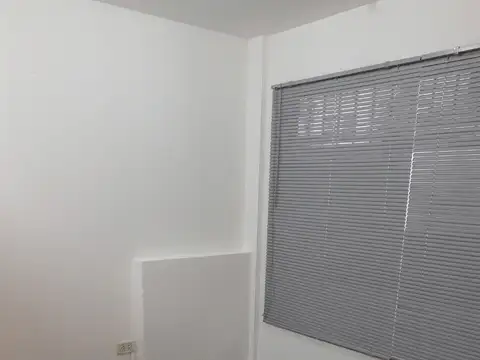 Local en Alquiler Via Púb.