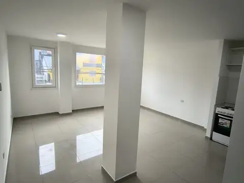 12 De Octubre 800, Piso 1