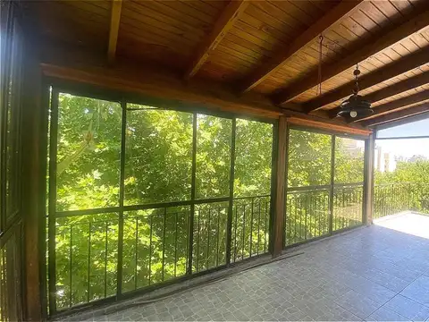 Excelente Departamento con increíble Balcón Terraza con Quincho y Vista Abierta en Villa del Parque!