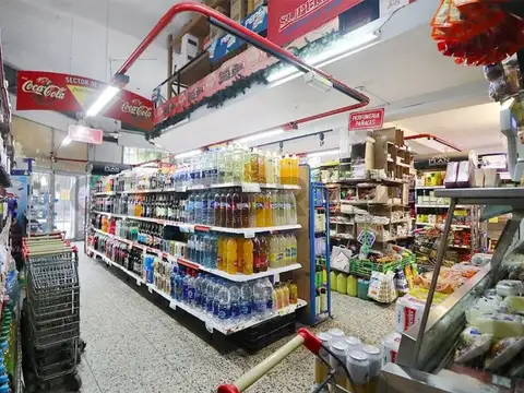 Avenida Parana 5300, Piso 0