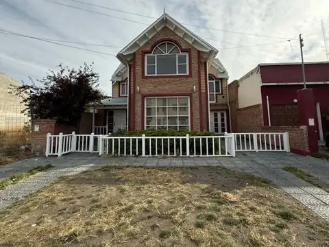 CASA EN VENTA - RIO GALLEGOS