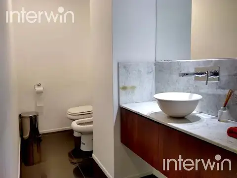 Oficina en Venta con 1 cochera