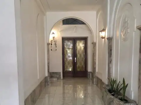 Rivadavia 2349 , Piso 2