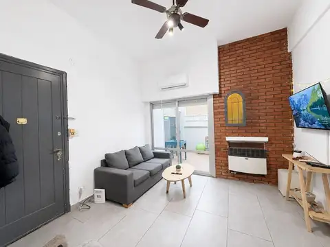 Depto Tipo Casa en Alquiler de 3 ambientes