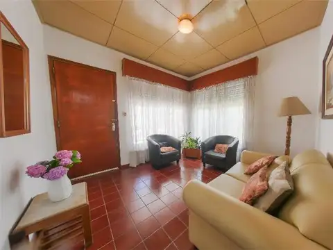 Casa en Venta en San Jose De Mayo, USD 205.000