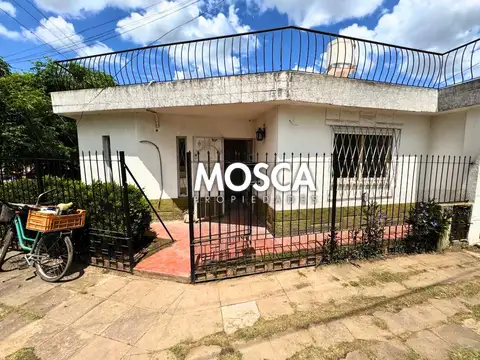 Depto Tipo Casa 2 ambientes con 1 baño