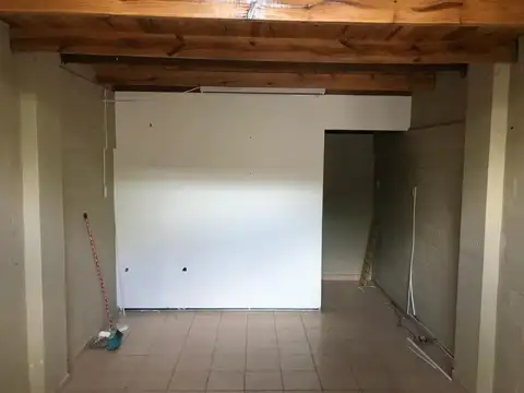 Local - Alquiler - Argentina, Villa de Mayo - Avda. Presidente Peron 2216