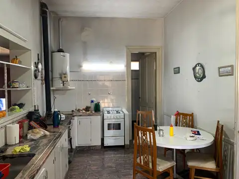 Casa 6 ambientes con 3 baños