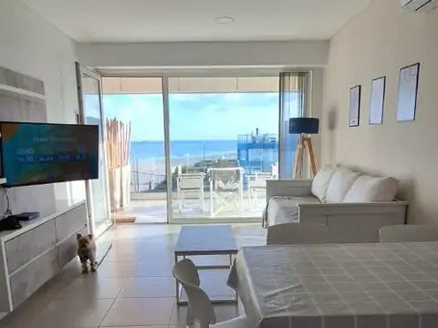 Malvinas 1100, Piso 1