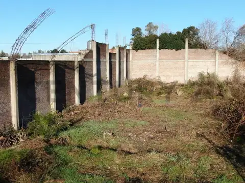 Lote de 2.568 m² Zona Industrial