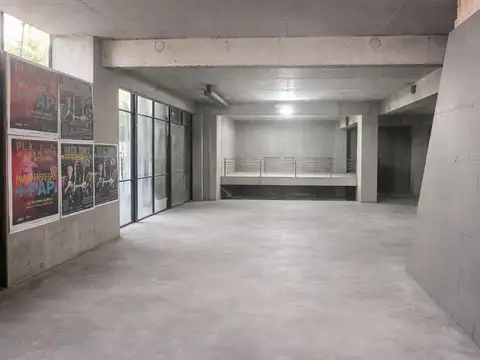 Local en Alquiler en Villa del Parque, USD 9.000