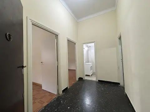 Parque Centenario 3 amb. PB frente excelente estado! Aranguren y Otamendi