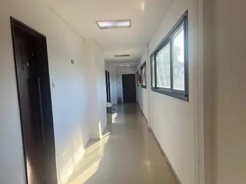 Oficina en Alquiler en Troncos del Talar, $ 500.000