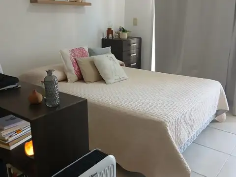 San Martin y  Av, Pellegrini