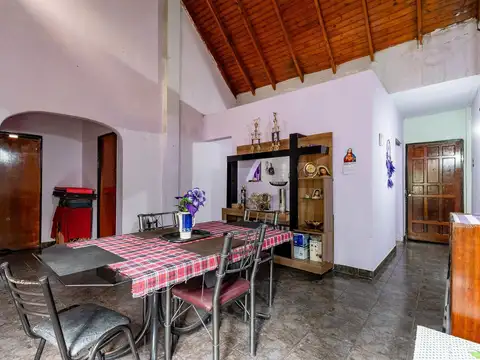 Casa en Venta con 1 cochera