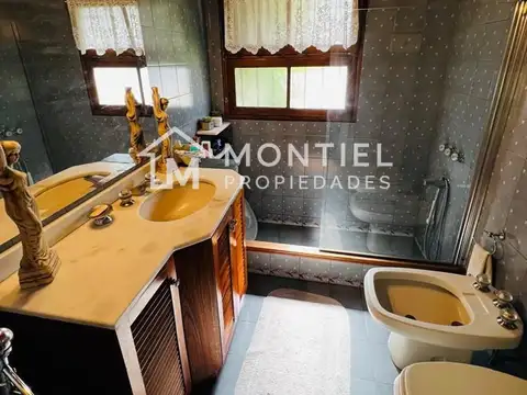 Casa Chalet  en Venta en Ciudad Jardin, Tres de Febrero, G.B.A. Zona Oeste