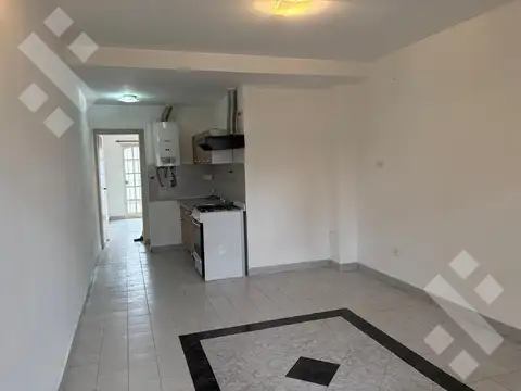 Depto Tipo Casa en Alquiler en Neuquen, $ 1.300.000
