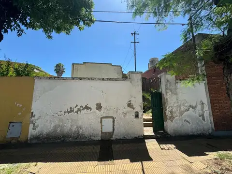 Casa antigua en Calle 20 entre 37 y 39