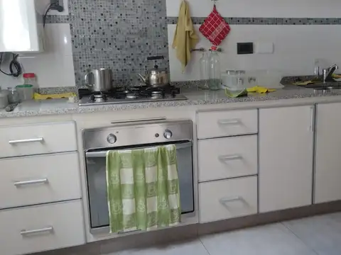 Depto Tipo Casa en Venta 90 años