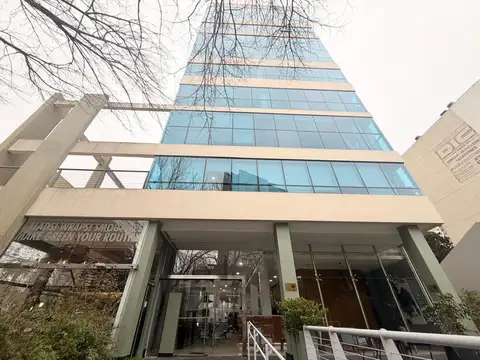 Oficina Premium con 3 Cocheras | Seguridad 24 hs | 4 Despachos | Sala de Reuniones, Vicente Lopez