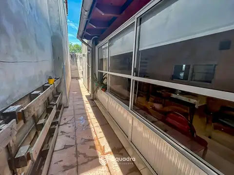 Casa 5 ambientes con 1 baño