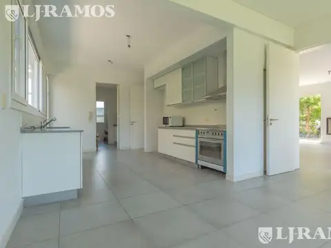 Casa en alquiler 3 dormitorios a estrenar en LOS SAUCES - NORDELTA