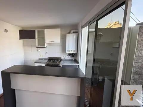 Depto Tipo Casa en Alquiler de 1 dormitorio
