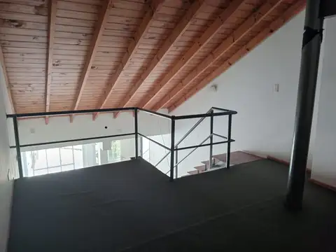 Depto Tipo Casa en Alquiler con 1