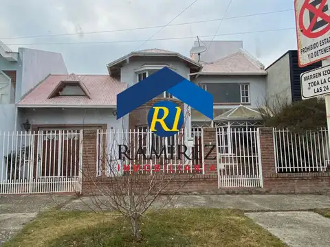 CasaCASA EN VENTA - BARRIO CENTRO - 9 DE JULIO Nº457 - RIO GALLEGOS - SANTA CRUZ