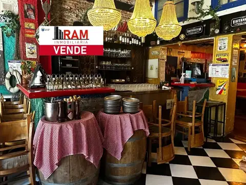 Restaurante - pizzeria - bar en foco comercial