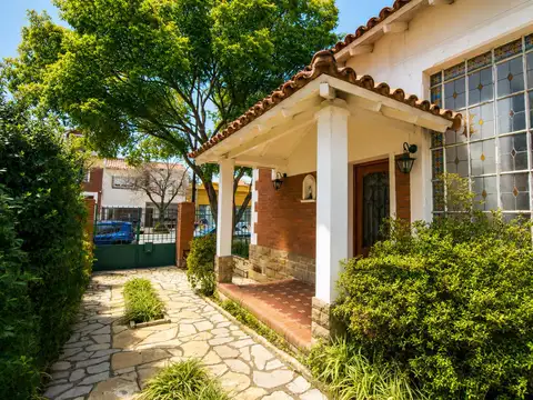 Venta Casa 7 ambientes doble lote propio Av Olazabal  3700 Belgrano R