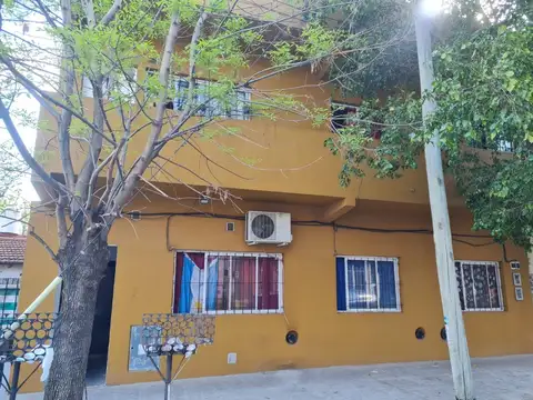 Artilleros 1400, Piso 1°
