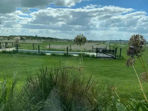 Casa en Venta en Barrio de Chacras Laguna Vitel, USD 450.000