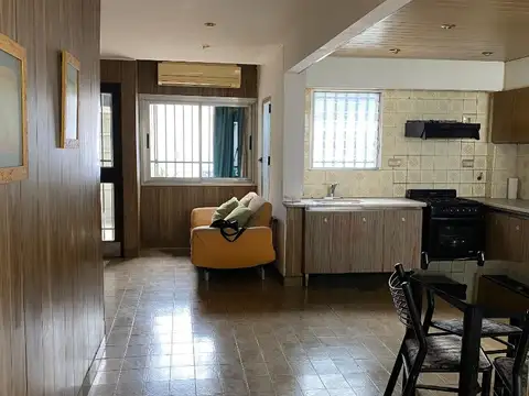 Depto Tipo Casa en Venta con 1 cocheras