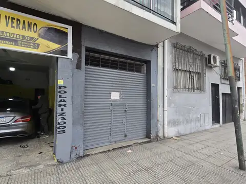 Excelente local s/ Av. J.B. Justo  y Repetto