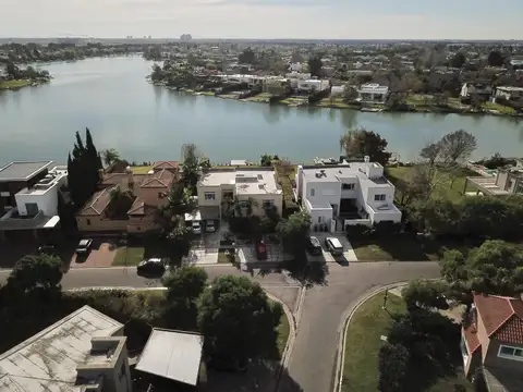 Casa en Venta en Santa Barbara, USD 1.750.000