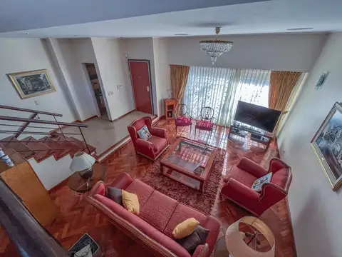 Casa en Alquiler de 4 dormitorios