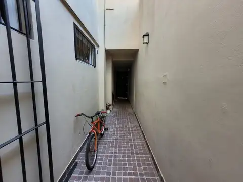 Depto Tipo Casa 4 ambientes con 1 baño